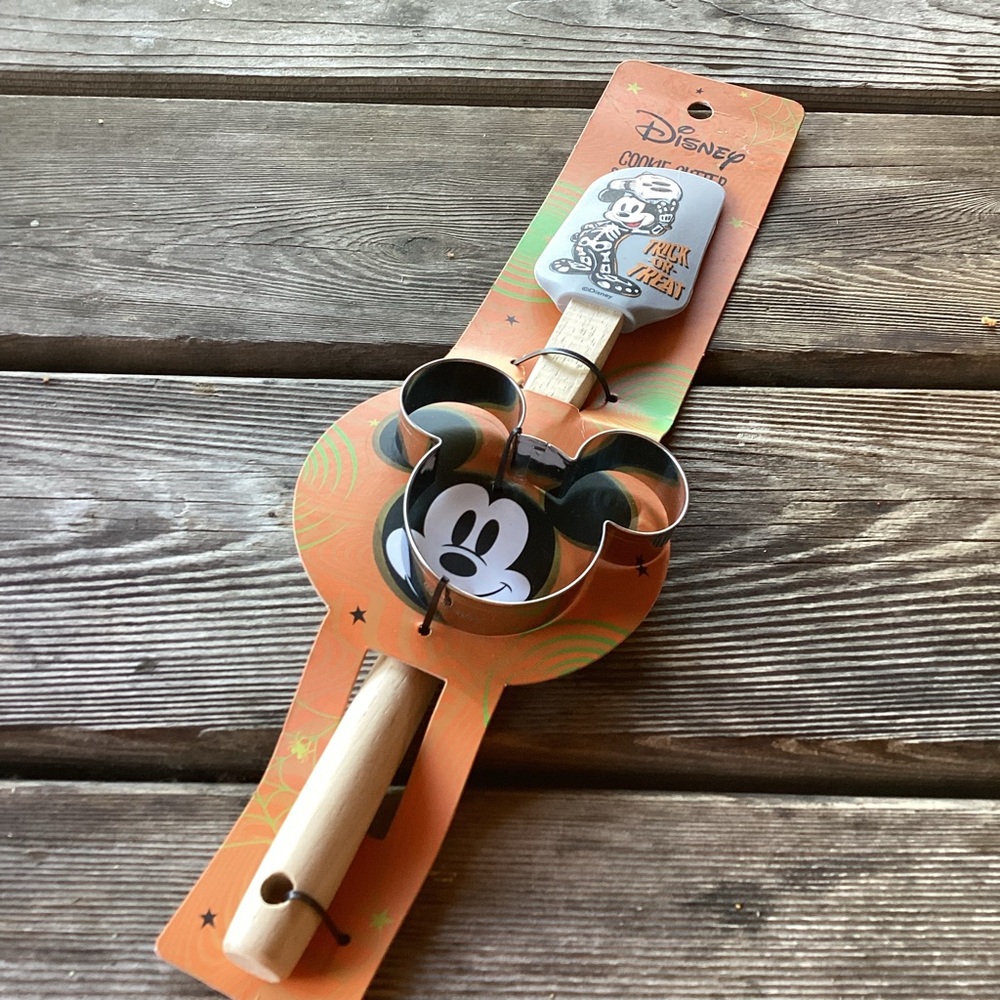 Disney Halloween Baking Utensils with Mickey Mouse